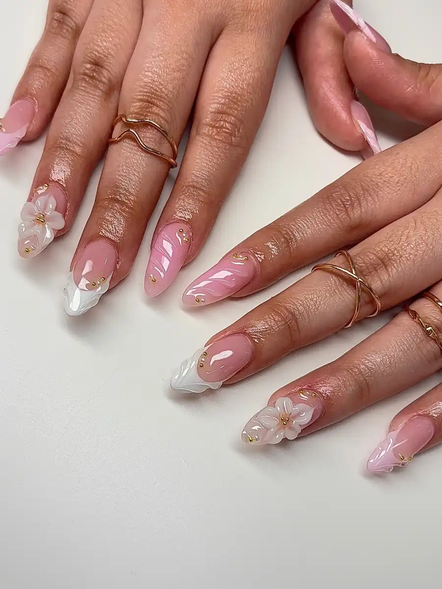 Bridal Bloom Nails Style Thumbnail 3