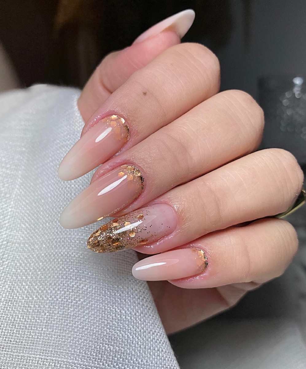 Gold Foil Ombre Nails Style Thumbnail 2